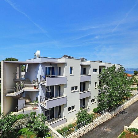 Apartmani Marija 포스티라 외부 사진