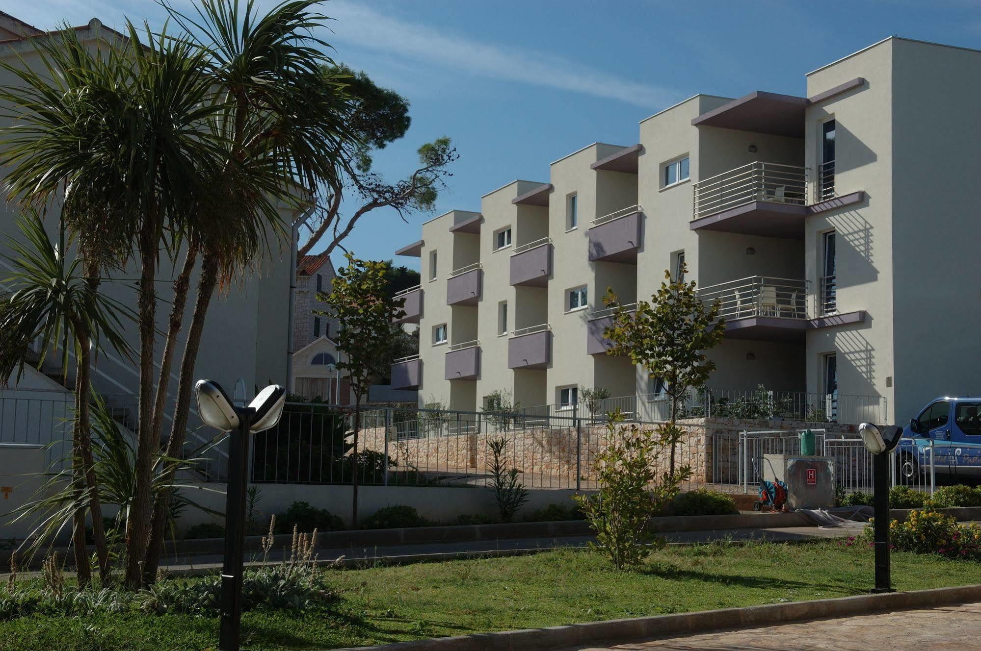 Apartmani Marija 포스티라 외부 사진